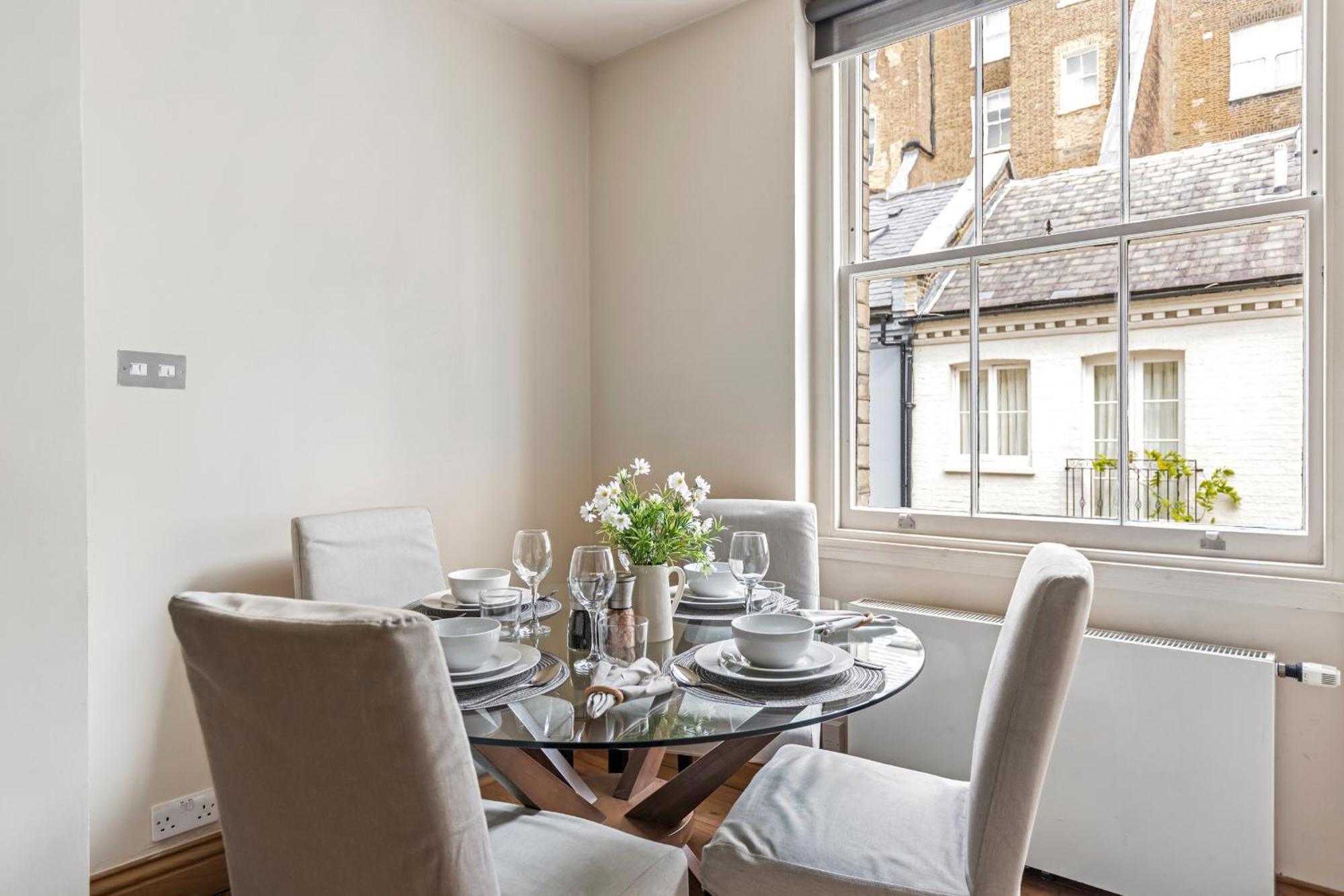 Enchanting Hideaway - La Reserve South Kensington London Exterior photo