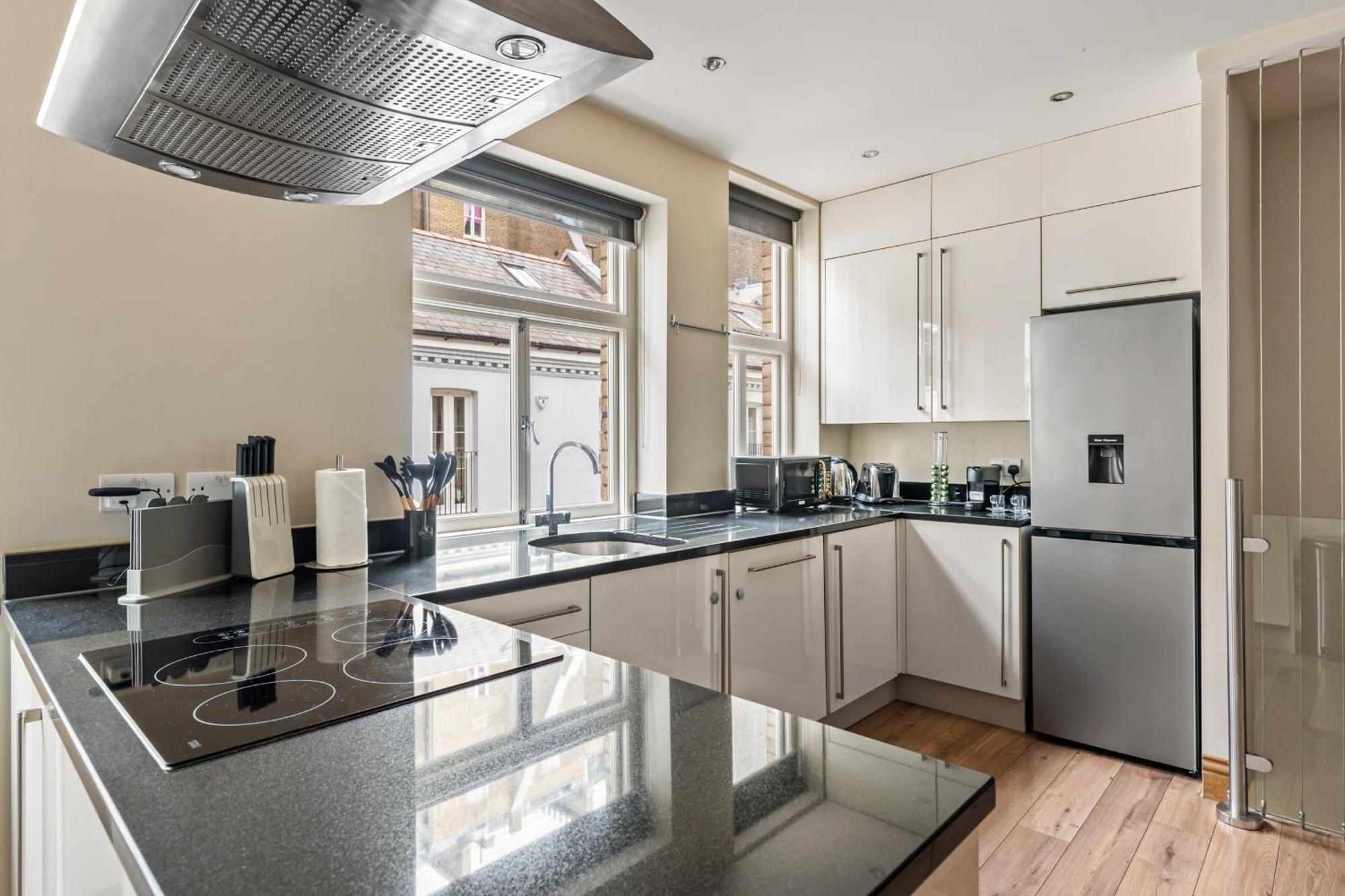 Enchanting Hideaway - La Reserve South Kensington London Exterior photo