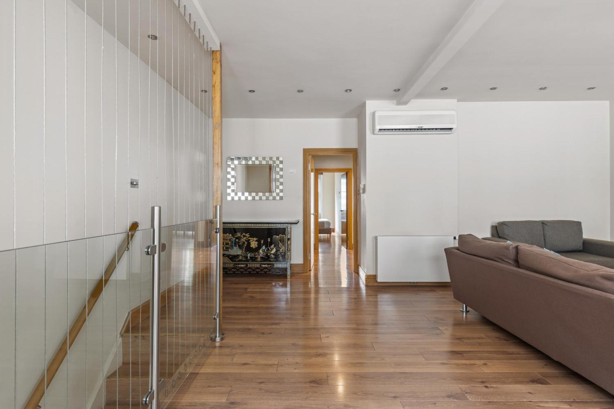Enchanting Hideaway - La Reserve South Kensington London Exterior photo